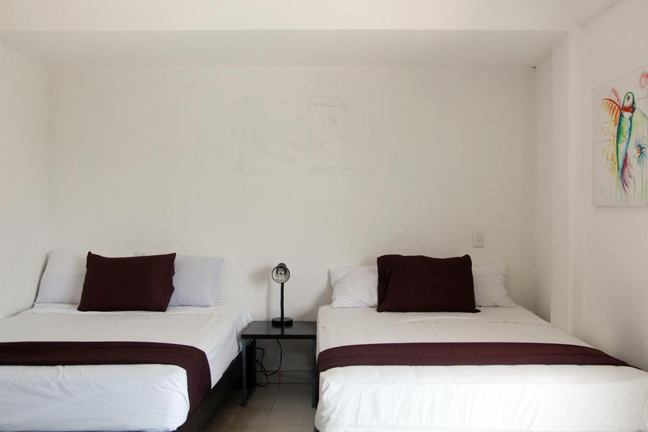 Hotel & Hostal Casa De Luz Канкун Екстер'єр фото