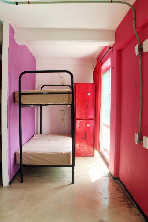 Hotel & Hostal Casa De Luz Канкун Екстер'єр фото